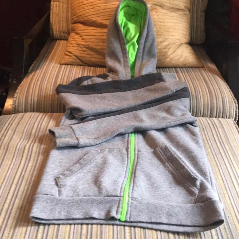 Champion 100% polyester and 53% cotton boys jacket